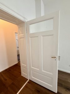 Altbau-Tür