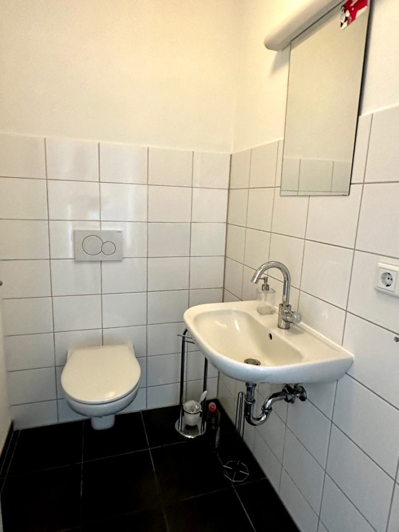 WC 2