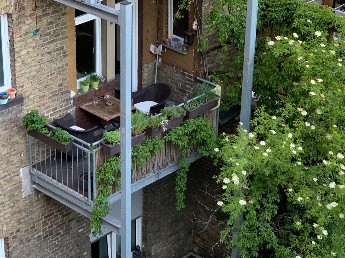 Balkon Hofseite